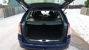 Opel Astra Station Wagon (9 foto / 10)