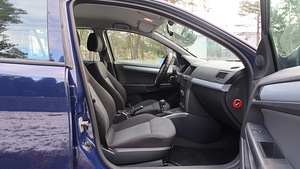 Opel Astra Station Wagon (10 foto / 10)