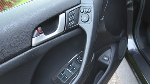 Honda Accord Executive RESTYLE (11 foto / 15)