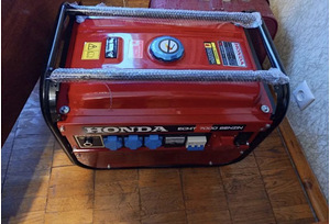 Bensiinigeneraator (1 foto / 2)