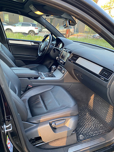 Volkswagen Touareg (5 foto / 15)