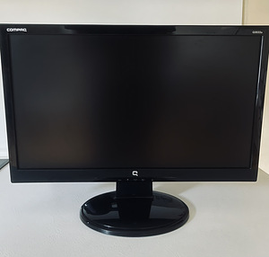 Compaq Q2022a Monitor (1 foto / 2)