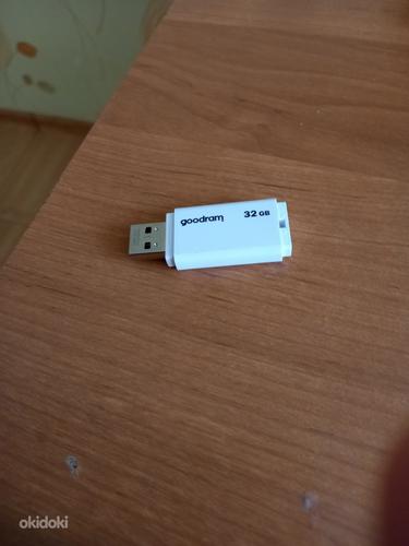 USB Flash drive 32gb (foto #1)