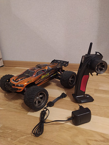 Raadio juhtauto osadeks (1 foto / 2)
