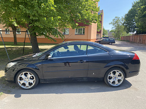 Ford Focus Cabrio (4 фото из 7)