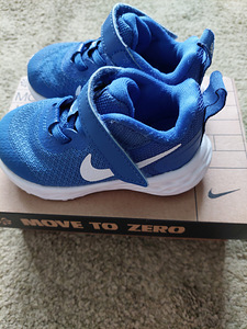 Крассовки Nike (1 фото из 4)
