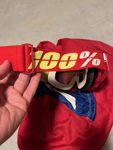 100% гоночные очки (3 фото из 4)