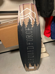 Liquid Force Shane Dose 145 wakeboard ja saapad (8 foto / 10)