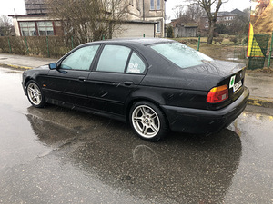 BMW E39 520i 125kw (4 foto / 9)