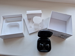 Samsung Buds 2 (4 foto / 4)