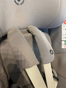 Turvatool Maxi-Cosi Pearl Pro 2 + ISOFIX alus Maxi-Cosi Fix3 (3 foto / 8)
