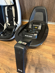 Turvatool Maxi-Cosi Pearl Pro 2 + ISOFIX alus Maxi-Cosi Fix3 (5 foto / 8)