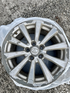 LEXUS IS 17" VELJED (1 foto / 2)