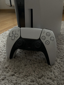 Play Station 5 (2 фото из 3)