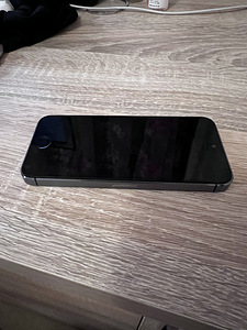 iPhone 5с (1 фото из 2)