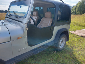 Jeep Wrangler 1989 2.5l 76kw (2 foto / 15)