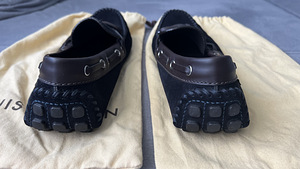 Louis Vuitton (2 foto / 8)
