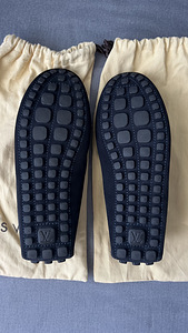 Louis Vuitton (8 foto / 8)
