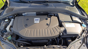 Volvo xc60 R-Design (2 foto / 15)