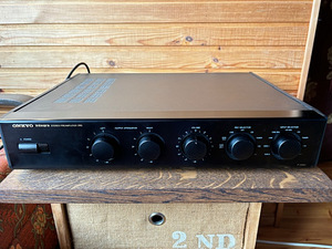 Onkyo P3890 eelvõimendi MM ja MC fonokorrektoriga (1 foto / 6)