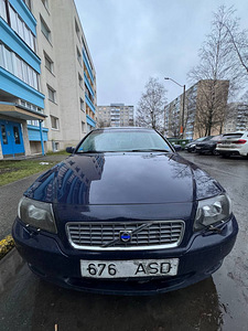 Volvo S80 varuosadeks (2 foto / 3)