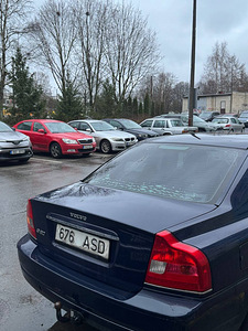 Volvo S80 varuosadeks (3 foto / 3)