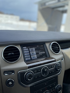 Land Rover Discovery 4 (13 foto / 15)