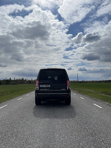Land Rover Discovery (8 foto / 15)