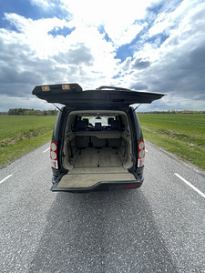 Land Rover Discovery (9 foto / 15)