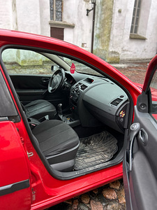 Renault Megane 1.5 Dci 2004 (7 foto / 10)