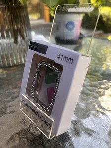 Чехол для Apple Watch 41 мм (2 фото из 2)