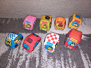 Vaip / kott ja 9 masinat K'S Kids (4 foto / 6)
