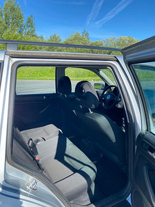 Volkswagen Bora 2.0 85 kW (9 foto / 12)