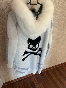 Soe kampsun Philipp Plein stiilis. Ostuhind 690€ (2 foto / 5)