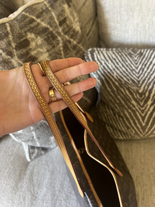 Louis Vuitton Neverfull (4 фото из 7)