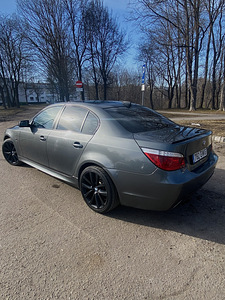 BMW 530 (5 foto / 9)