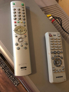 TV SONY Trinitron 29’ + DVD player Samsung (10 foto / 10)