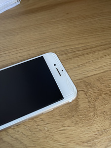 Apple iPhone 7 (128GB) (6 foto / 6)