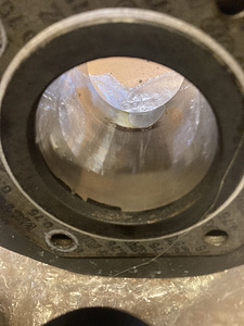 M: BMW R45 silindrid ja kolvid (2 foto / 3)