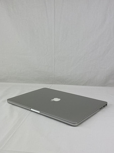 MacBook Pro 15" 2013 - Core i5 / 16GB / 512GB (2 foto / 3)