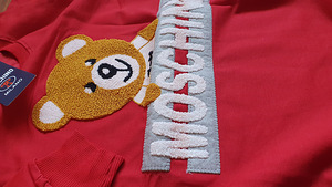 Кофта Moschino (3 фото из 4)