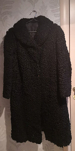 Kasukas, lambanahk / Fur coat, astrakhan fur