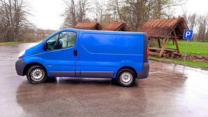 Opel Vivaro (5 фото из 6)