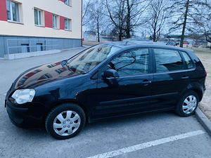 Volkswagen Polo (9 foto / 9)