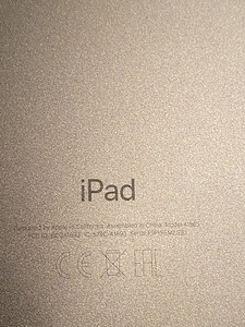 iPad 6 поколения (4 фото из 4)