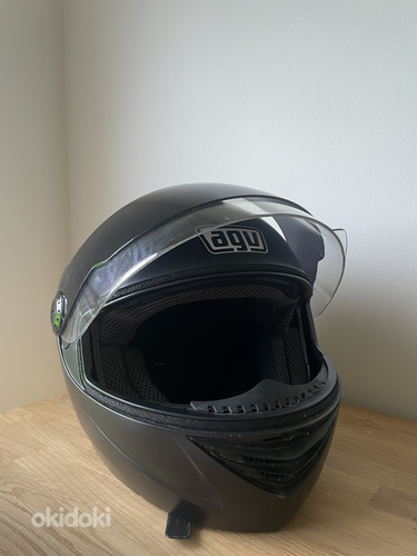 Мотоциклетный шлем (фото #1)