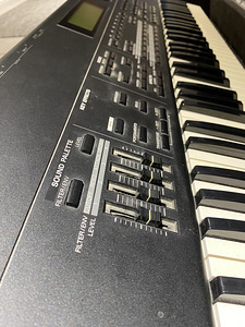 Roland xp-80, vintage synth expansion board (7 foto / 10)
