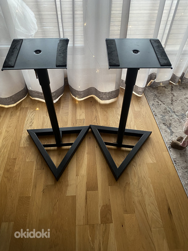 Monitor stands (foto #1)