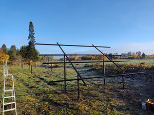 Päikesepaneelide maaraamide valmistamine ja paigaldus (8 foto / 10)
