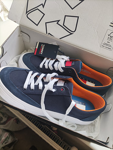 Tommy Jeans tennised nr 41 (1 foto / 2)